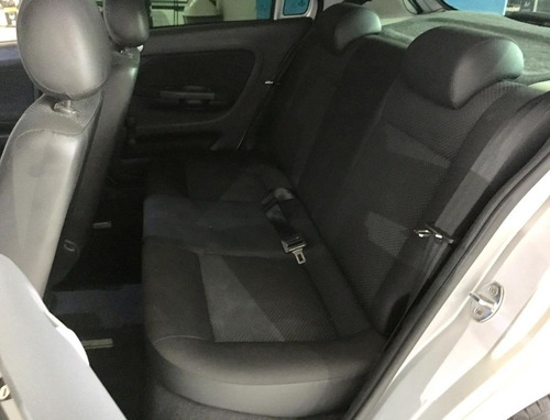Imagem 8 de 10 de Volkswagen Gol - 1.0 Trendline Flex