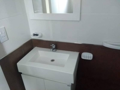 Imagen 5 de 7 de Departamento En Venta De Un Dormitorio República De La Sexta