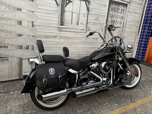 Harley-davidson Softail Deluxe