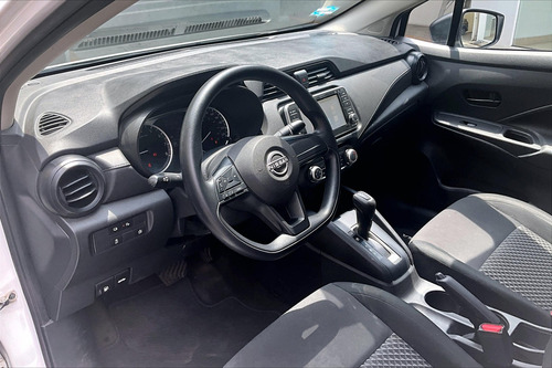 Nissan Versa 2023