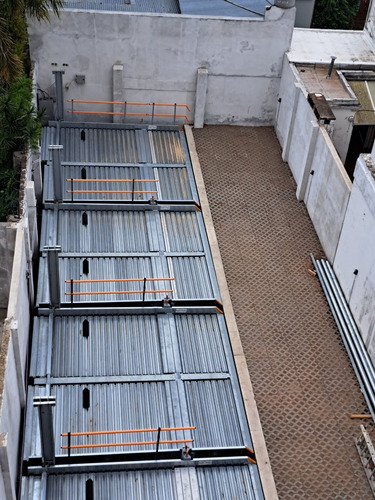 Venta Cochera Cubierta Edificio Urquiza Natural
