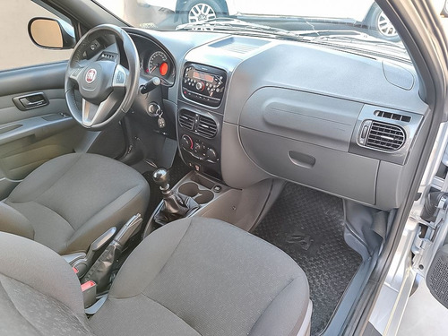 Imagem 12 de 15 de Fiat Strada 1.4 Mpi Freedom Cd 8v 2020