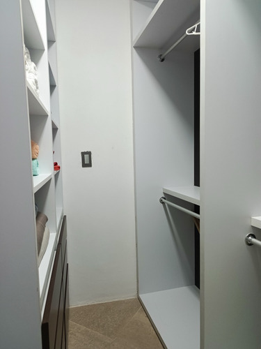Apartamento En Alquiler Fijo, Blue Bay Playa Moreno. Pampat
