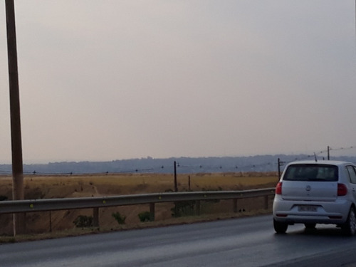 Imagem 3 de 9 de Área 110.000 M² Frente Para A Br 040 - 188