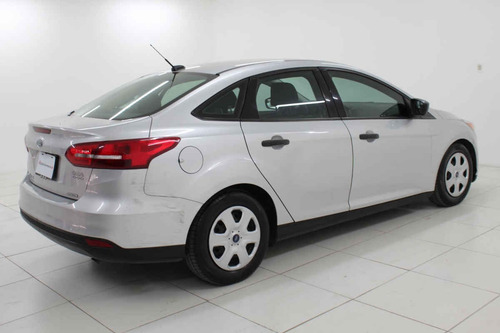 Imagen 5 de 15 de Ford Focus 2015 4 Cilindros