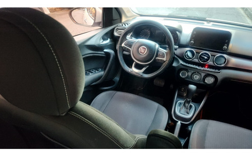 Fiat Cronos 1.8 E.TORQ FLEX PRECISION AT6