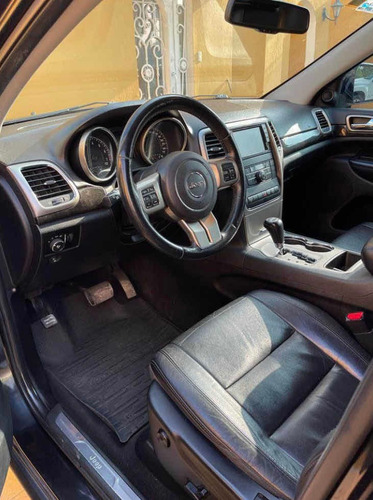 Imagen 2 de 8 de Jeep Grand Cherokee 2013 3.6 Laredo V6 4x2 Mt