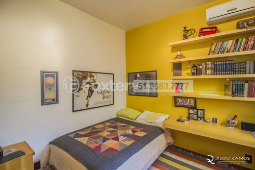 Casa, 4 Dormitórios, 200 M², Menino Deus - 170370