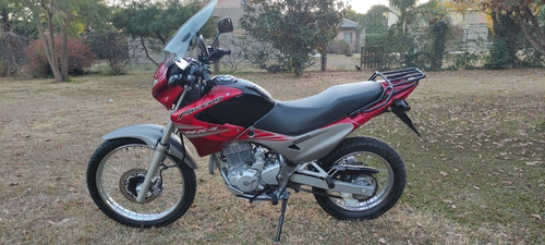 Imagen 1 de 11 de Honda Falcon