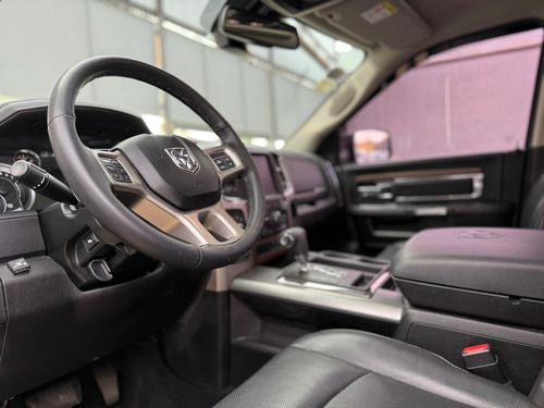 Ram 1500 5.7 V8 Laramie 4x4