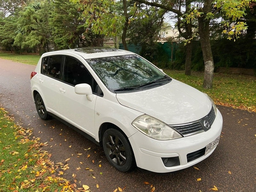 Nissan Tiida 2009 1.8 Emotion Mt