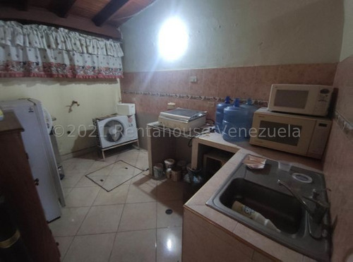 Imagen 7 de 30 de Casa La Mulera Maracay 04 Dormitorios 04 Baños Gran Tamaño 22-1556 ##
