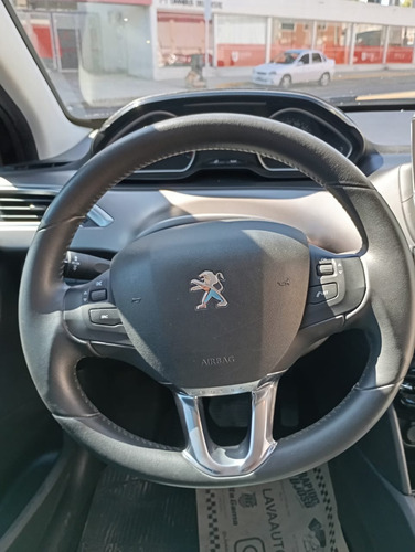 Peugeot 208 1.6 Feline Tiptronic