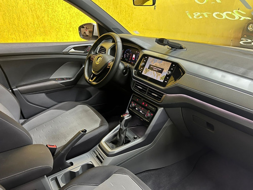 Imagem 10 de 15 de Volkswagen T-cross 2020 1.0 Comfortline 200 Tsi Aut. 5p