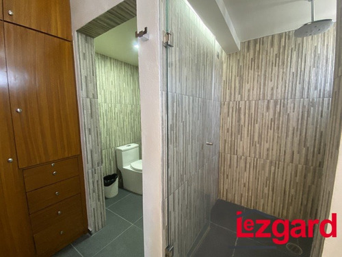 Presentamos Bonita Casa Con Moderno Y Elegante Diseño Con Comodidades Que Le Encantaran