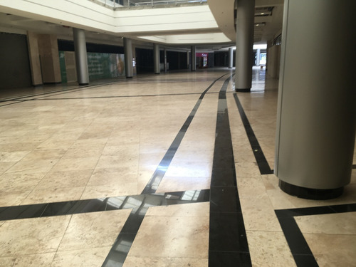 Imagen 6 de 6 de Venta /local/parque Cerro Verde