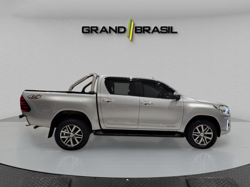 Toyota Picape Cabine Dupla Toyota Hilux Cabine Dupla 2.8 TDI SRV CD 4x4 (Aut)