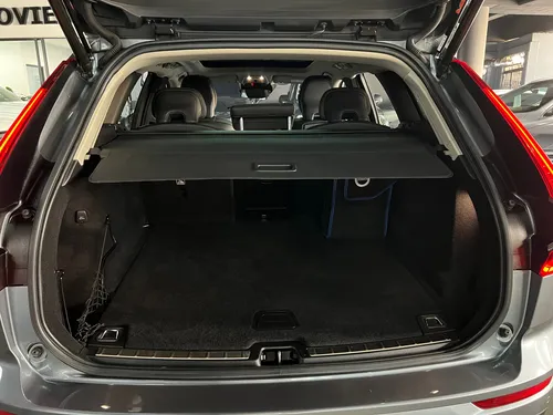 Volvo XC60 2.0 T5 Awd Momentum BLINDADA II