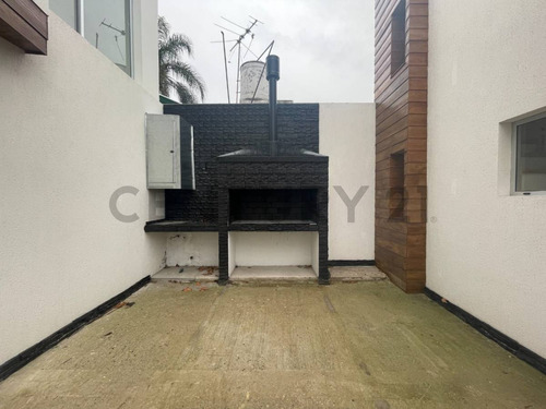 Venta Duplex 3 Ambientes Jose Marmol C/espacio Guarda Coche
