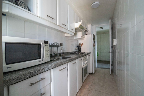 Departamento Remodelado, Excelente Ubicacion! Oportunidad!