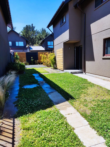 Casa 3d/3b Condominio Curamonte Los Angeles