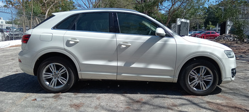 Audi Q3 2.0 S-line Plus 211hp At