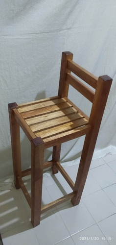Taburete De Bar En Madera De Cedro