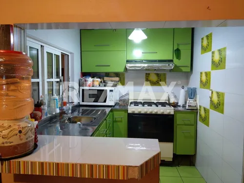 Jhs Casa En Venta En Colonia Amp. Las Águilas, Nezahualcóyotl