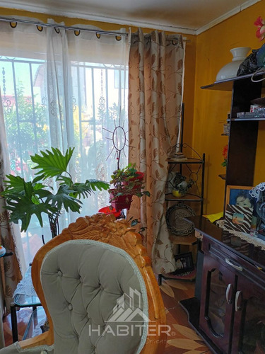 Casa En Venta De 4 Dorm. En Independencia,mirador Viejo