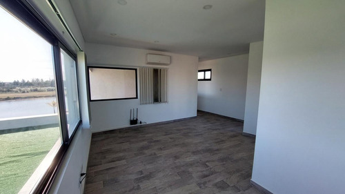 Imagen 9 de 16 de Casa - Ayres De Benavidez