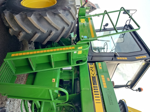 Imagen 7 de 17 de Picadora Autopropulsada John Deere 5730 04 Surcos C/ Cracker