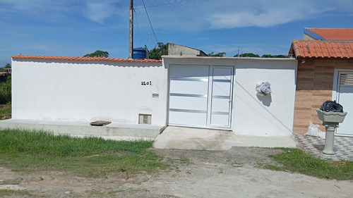 Aluga -se Casa Na Praia De Mongaguá Com Piscina Perto Da Pra