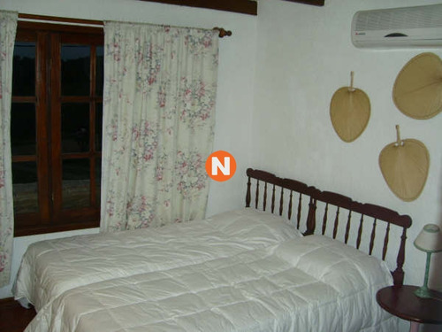 Casa En Venta Y Alquiler, El Chorro, Manantiales, 3 Dormitorios.- Ref: 206431