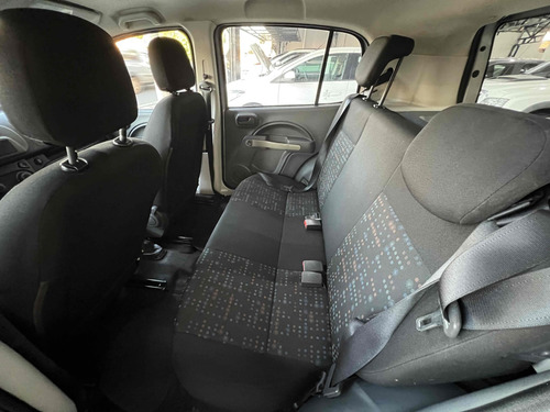 Fiat Uno 1.0 EVO VIVACE 8V FLEX 4P MANUAL