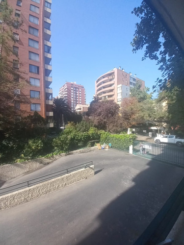Manquehue Sur, 2 Dormitorios Con Est. Amoblado - Las Condes