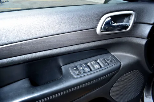 Jeep Grand Cherokee 6 Cilindros Piel, Mod. 2017, Color Gris