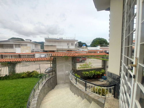 Imagen 3 de 27 de Se Vende Casa 600m2 5h+s/4b+s/5p Vista Alegre