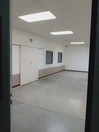 Se Vende Galpon Zona Industrial La Isabelica Atg-125