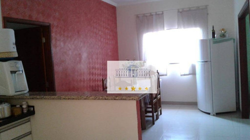 Imagem 5 de 10 de Casa Com Ótimo Acabamento, Ampla E Com Edícula Com 2 Cômodos! - Ca1543