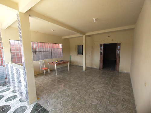 Casa Com 4 Quartos 2 Banheiros