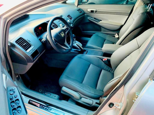 Imagem 8 de 15 de Honda Civic 1.8 Lxl 16v Flex 4p Automático