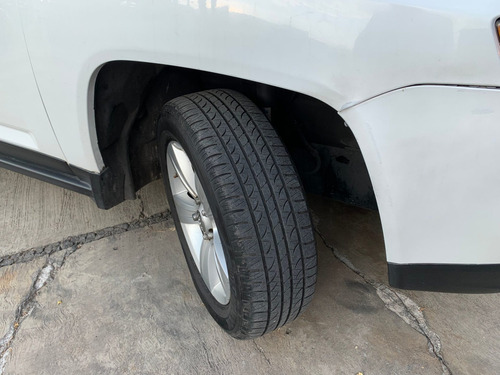Imagen 10 de 15 de Jeep Compass 2012 Sport 4x2 Cvt