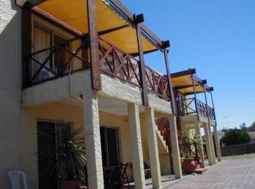 Alquilo Piriapolis Lindos Aptos Tipo Casita En Pleno Centro De Piriapolis A 5 De La Playa 2 Dormitorios Parrillerito Lugar Para El Auto Totalmente Equipado Para 5 Personas