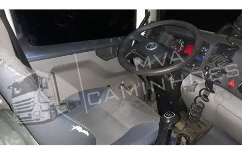 Imagem 11 de 15 de Caminhão Volkswagen 19-320 - 4x2 T