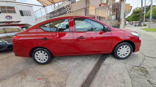 Imagen 5 de 14 de Nissan Versa Drive 2018