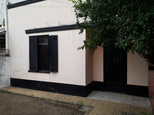 Imagen 11 de 13 de Venta Casa + Local + Lote Esquina, Santa Marina 600 Castelar