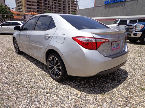 Imagen 3 de 12 de Toyota Corolla Plus