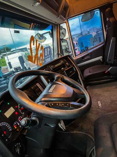 Caminhão Iveco Stralis Hi-road 600s44t 6x2
