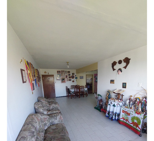 Best House Vende Amplio Apartamento En Residencias El Ferco, Los Teques.