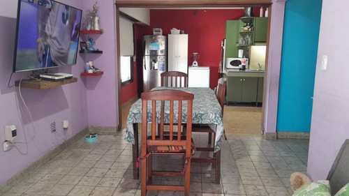 Venta De Ph Con Local Comercial / Vivienda Familiar